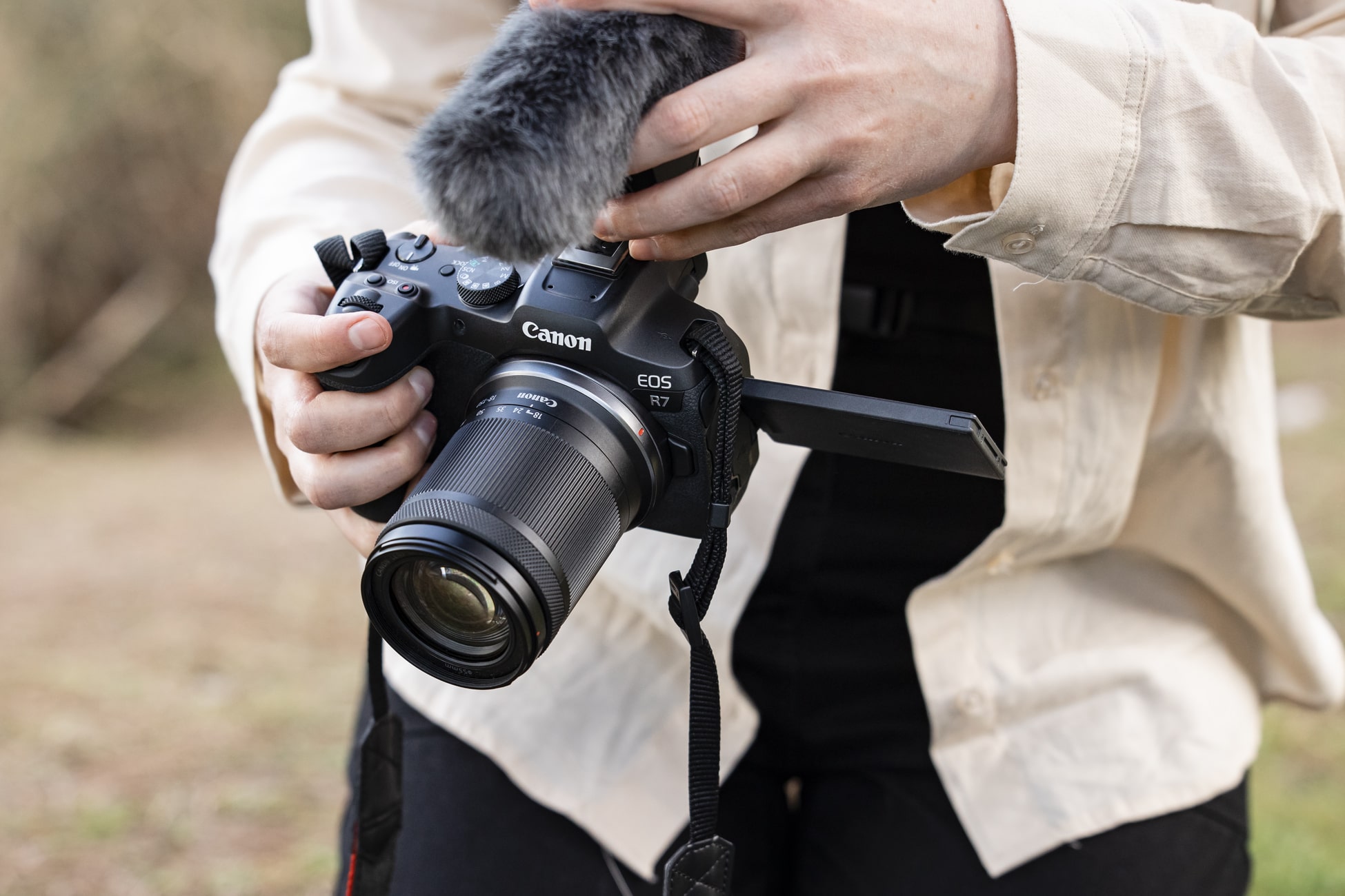 Canon EOS R7